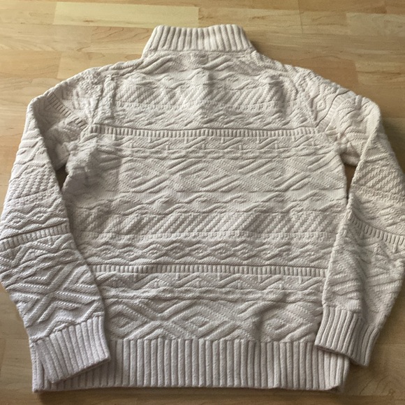 Unisex large (16) cream long sleeve sweater with brown buttons - Picture 4 of 4